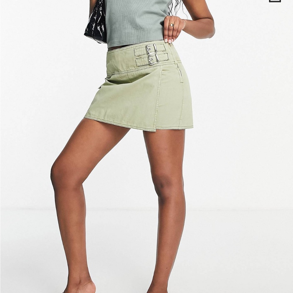 NWOT ASOS DESIGN casual wrap skirt with buckled in washed khaki, size 2